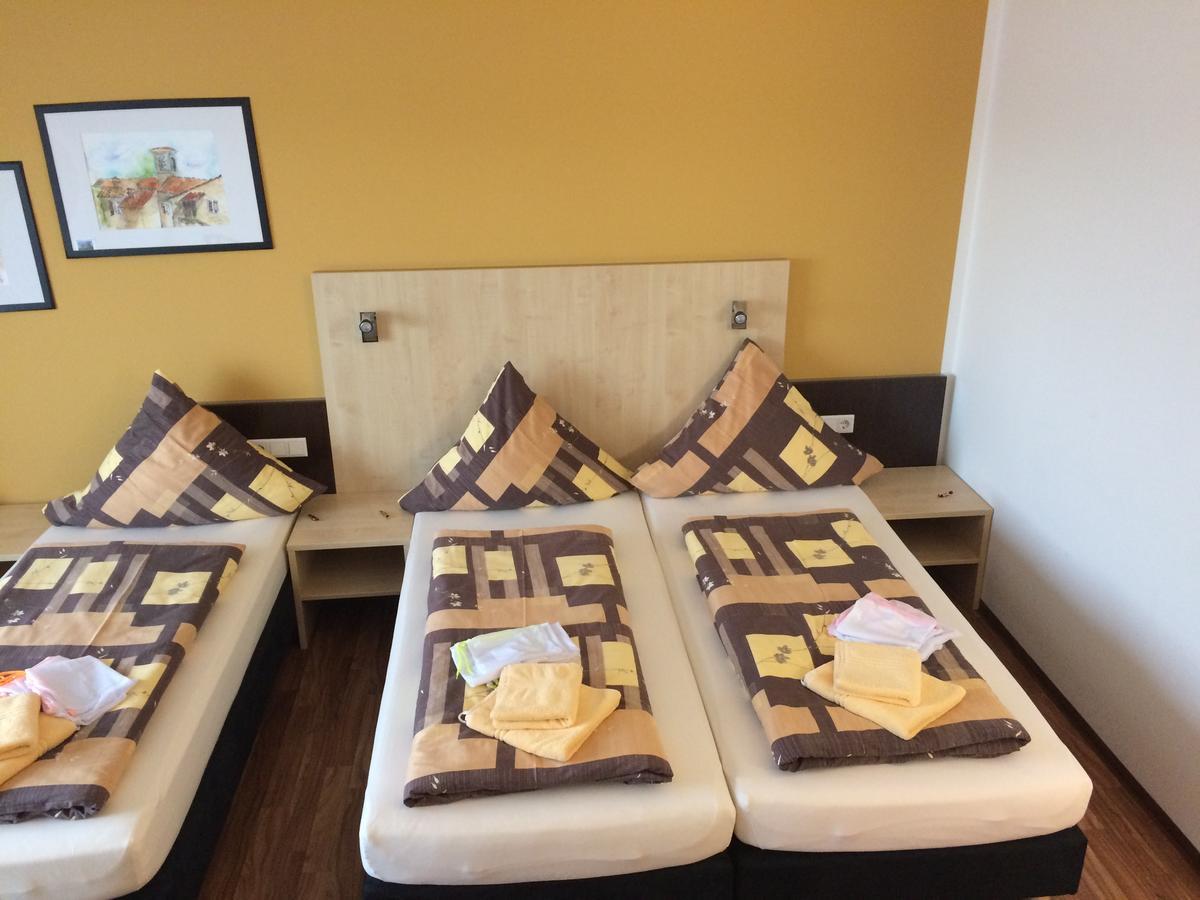 Auszeit Cafe & Hotel Oberwornitz Екстер'єр фото